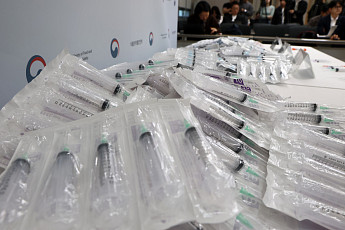 경찰, ‘주사기 매점매석’ 업체 수사 착수…4곳 우선 배당