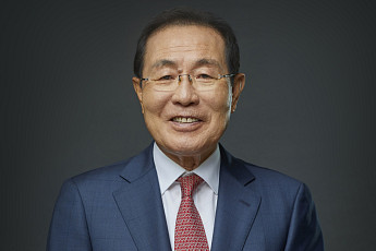 콜마그룹, 화장품 ODM 최초 ’대기업집단’ 지정⋯K뷰티 열풍 속 삼각편대 완성