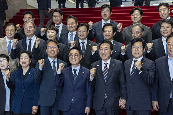 여야 9명 일괄 사퇴…6·3 지선 '미니 총선' 14곳 동시 출발