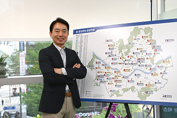 [노인진료센터를 가다⑤] 조영창 시민건강국장 “과잉 약물·진료 그만, 노인건강 근본에 접근”