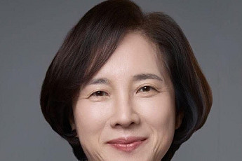 유은혜, 경기교육감 선거 불출마 선언…