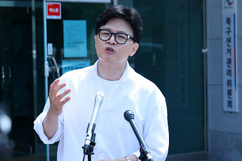 한동훈, 특검 출국금지 조치에 “할 테면 해보라”