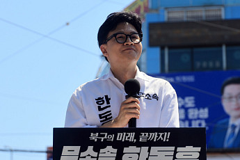 부산북갑 출마 한동훈 “이 대통령 공소취소하면 탄핵돼야”