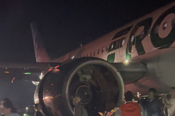 美 공항 활주로에 갑자기 나타난 보행자, 여객기와 충돌해 숨져