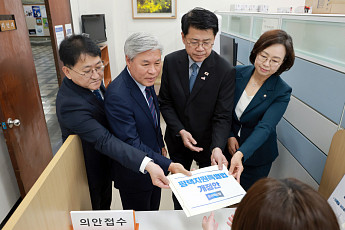 조국혁신당, 평택지원특별법 발의…조국 지원 총력전