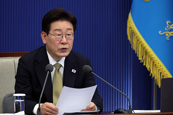 李, 대통령 소속 자문회의·위원회 간담회 주재⋯“함께 그리는 미래”