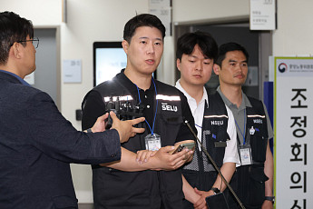 삼성전자 노조 ‘잠정합의안’ 투표율 57.4%…3시간 반만에 3만명 몰려