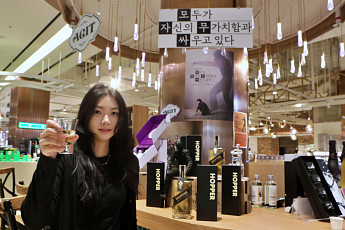 롯데百, 유통사 최초 드라마 ‘모자무싸’ 연계 전통주 팝업 오픈