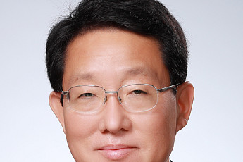 김상훈 