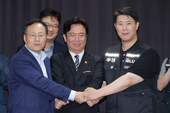삼성전자 노사, 총파업 문턱서 극적 타결…성과급 제도 손질ㆍ특별보상 합의