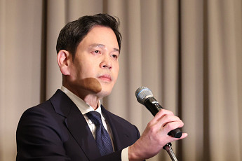 신세계그룹 “스벅 ‘탱크데이’ 자체조사서 고의성 입증 못해⋯관련자 전원 직무배제”