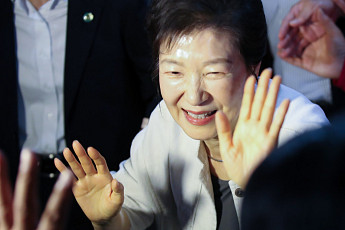 박근혜, 27일 부산 지원 유세…박형준 “보수 결집 도움 기대”