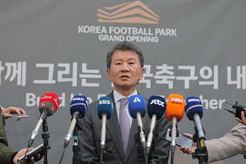 정몽규 회장 중징계 요구 일단 멈춤…축구협회 집행정지 2심도 인용