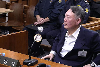 ‘한덕수 내란 재판 위증’ 尹 무죄...法 “기억 반하는 진술로 보기 어려워”