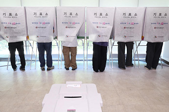 지선 사전투표 오후 1시 투표율 17.5%…2022년比 2.06%p↑