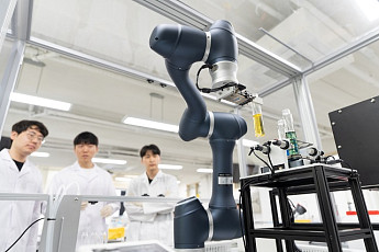 전북대 화학과, 로봇·AI실험교육 정규과정 도입