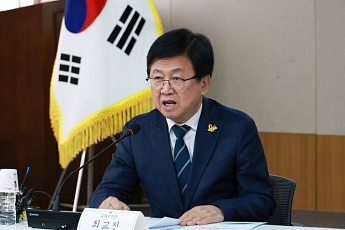 최교진 선거개입 파문… 교육부 