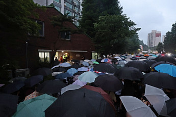 '잠실 7동' 투표함, 여전히 투표소에⋯시위대 1400명 집결에 갈곳 잃은 투표