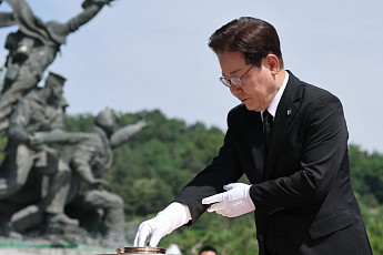 이재명 “헌신은 예우, 친일파 배신은 단죄”…현충일 메시지