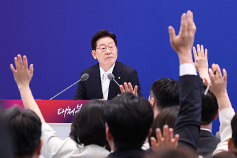 李대통령 “중동사태로 물가 문제…위기상황까지 안 갈 것”