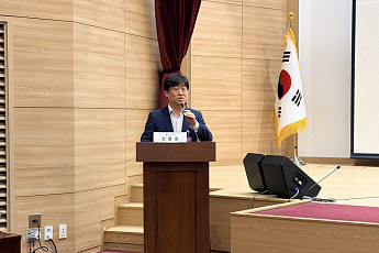 [현장에서] 늘어나는 도심형 실버타운 니즈, 정책 과제는?