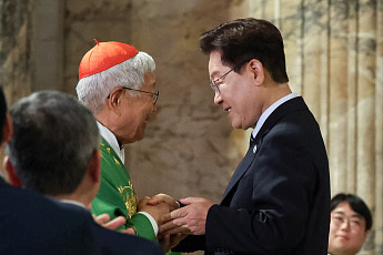 유흥식 추기경 