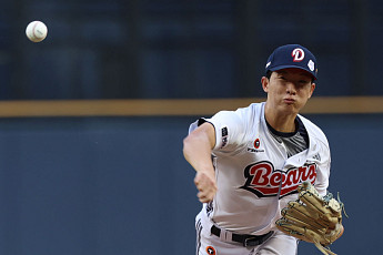 두산, KT 4연승 저지…최민석 6이닝 1실점 호투