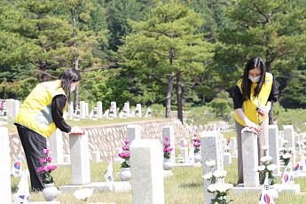 동서식품, 현충원 찾아 참전용사 숭고한 희생 기려