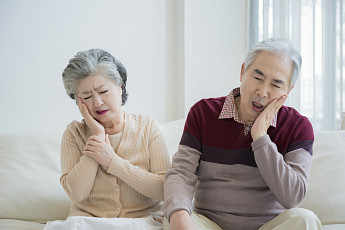 낫지 않는 입안 상처…‘이 질환’ 의심해 봐야[e건강~쏙]
