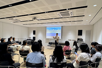 이마트, 아이케어·로블록스 교육으로 미래세대 성장 지원[상생 경영]