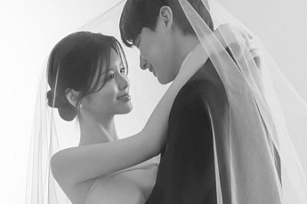 걸그룹 구구단 출신 소이, 변호사와 8월 결혼⋯웨딩사진 속 훈훈한 예비신랑