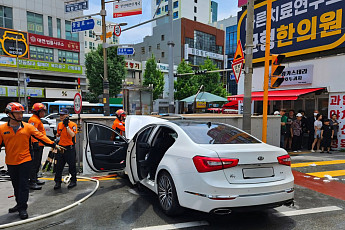 또 고령 운전자 사고, 日선 ‘면허 반납 체험’ 시험 중