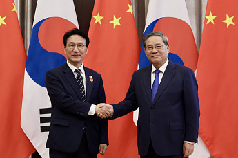 김민석, 리창 中 총리 만나 