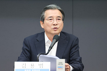 김용범 