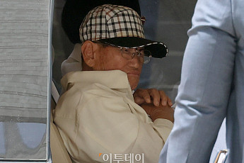 ‘국힘 당원 가입’ 95세 이만희 신천지 총회장 구속...