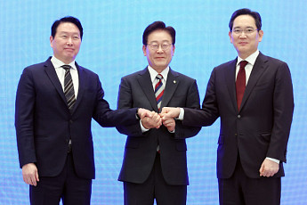 이 대통령, 이재용·최태원에 