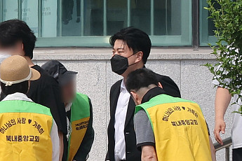김호중 출소 현장⋯입장 발표 없이 조용히 떠났다 [포토]
