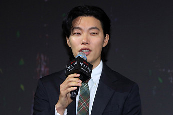 류준열, 지드래곤과 한솥밥⋯갤럭시코퍼레이션과 전속계약