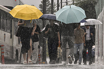 충청·전북·경북 호우특보…안전재난문자 발송