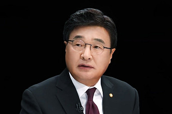교사 민원 대응 부담, 이제 학교가 책임진다…'교권 보호법' 개정안 발의