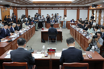 국조특위, 중앙선관위 현장조사…“느슨한 상황실 운영이 사태 키워”