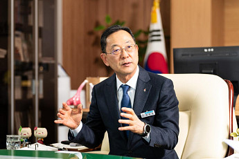 명현관 해남군수...'대한민국 농어촌수도 해남군 완성'