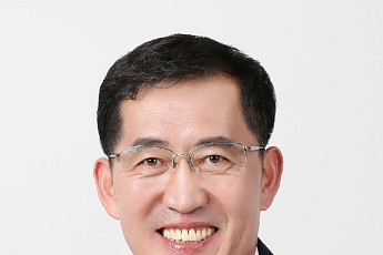 정읍시의회 의장에 무소속 이복형…민주당 당론후보 꺾었다