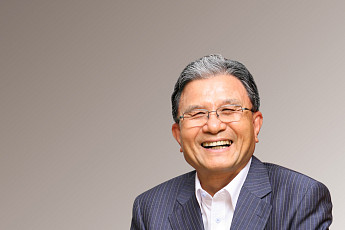 강병중 넥센그룹 회장, 부산대에 사재 100억 기부