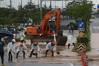 충청권 '물폭탄'에 세종 BRT까지 차질…비 더 온다