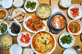 '2TV 생생정보' 오늘방송맛집- 밥 됩니까, 한정 판매! 13첩 밥상 맛집 '4○○○○'