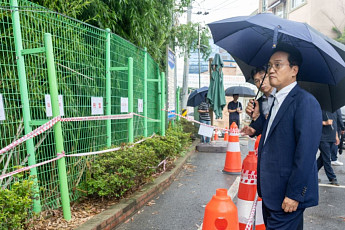 안민석 경기교육감, 폭우 할퀸 학교 3곳 새벽부터 돌았다…