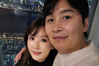'메시 골' 환호하다 층간소음 논란...이동국 아내 