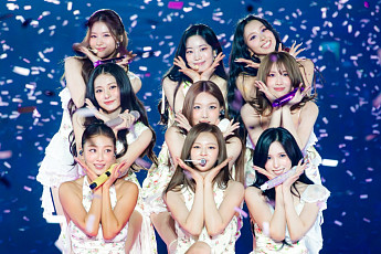 트와이스 재계약에 관심 집중⋯하반기 엔터주의 운명은? [엔터로그]