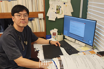 “새벽에도 달려갑니다” 재가임종 지키는 방문진료 의사